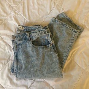 Abercrombie Ultra High Rise 90’s Straight Curve Love Jeans - light wash